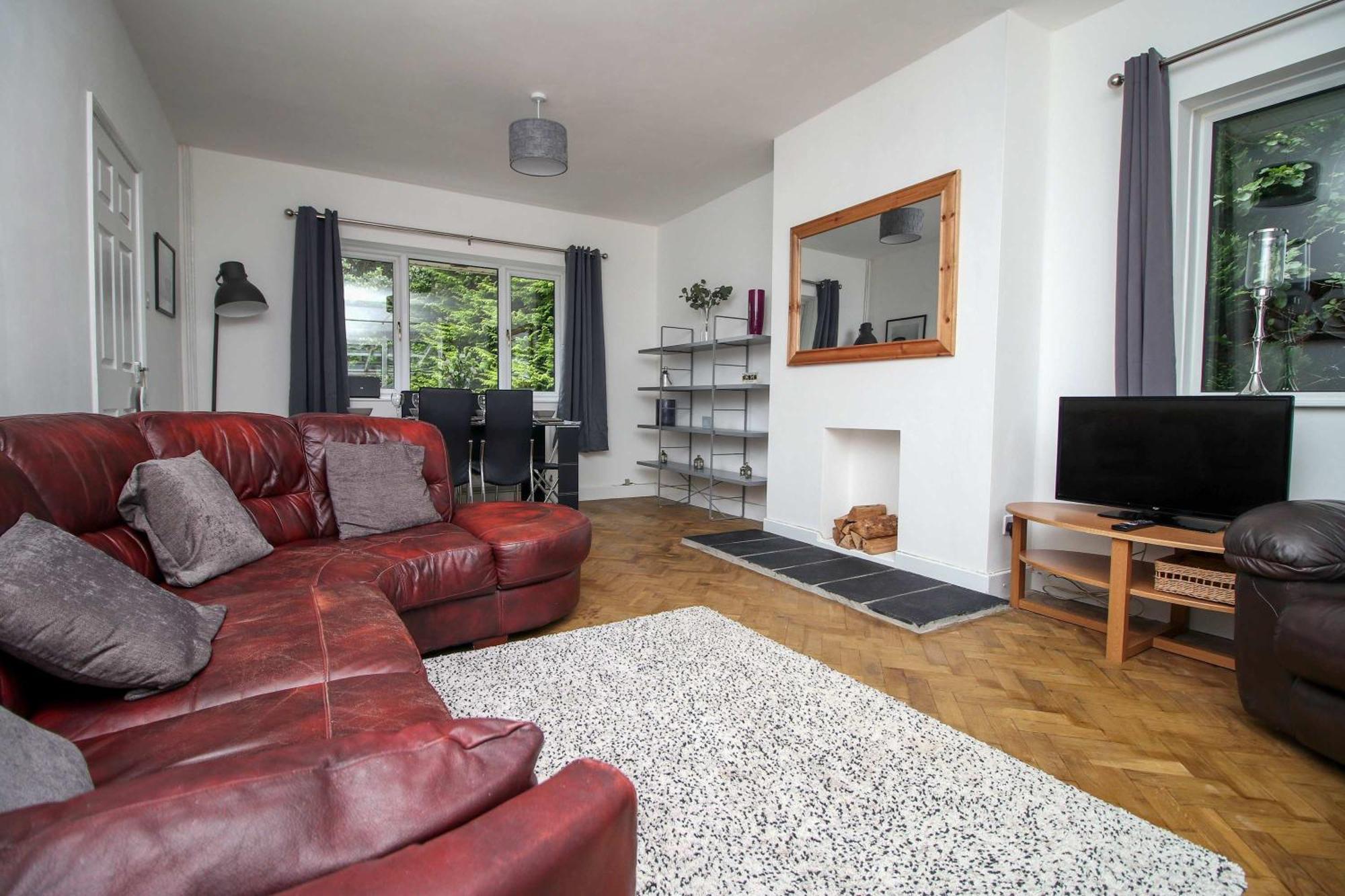 The Lockett Wonderful Large Plympton, Free Parking By Staystaycations *
