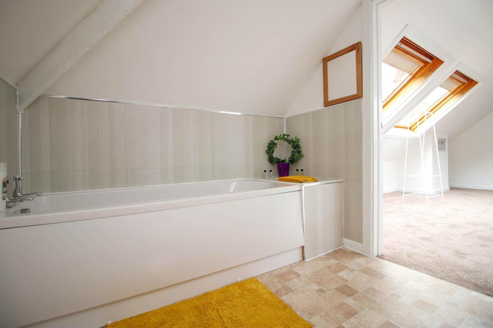 Holiday home The Lockett Wonderful Large Plympton, Free Parking By Staystaycations *