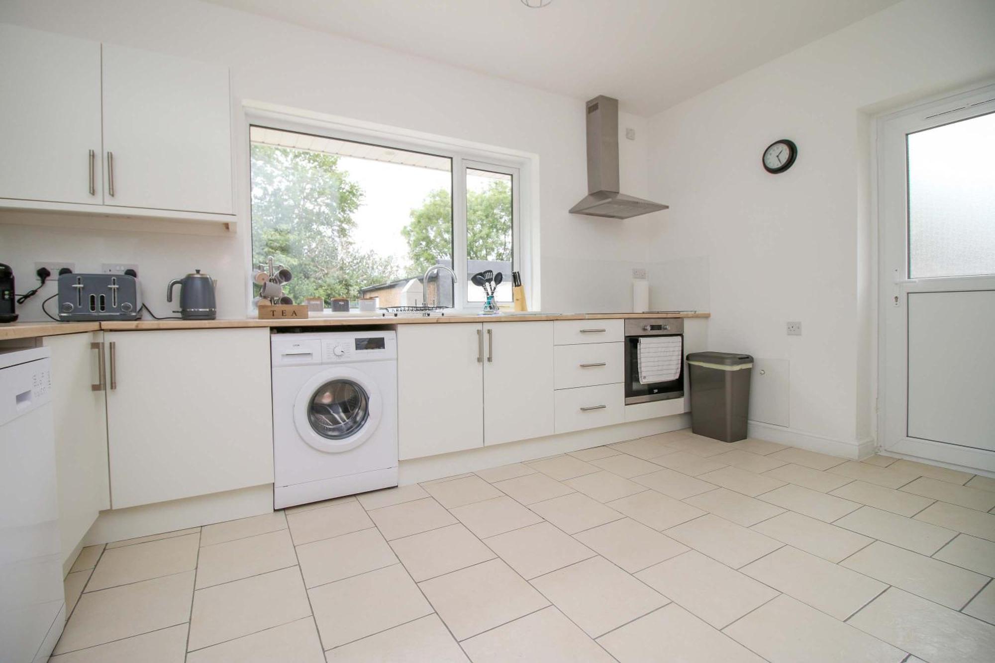 The Lockett Wonderful Large Plympton, Free Parking By Staystaycations Holiday home Plymouth